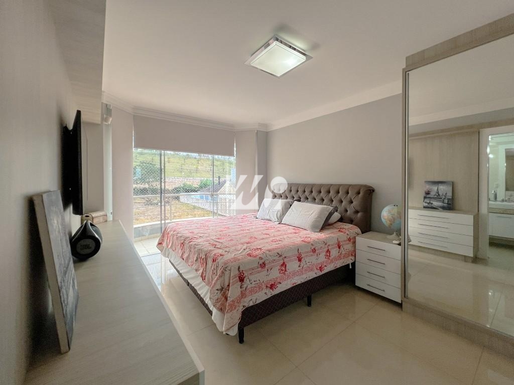 Casa em Pedra Branca, Palhoça. 3 quartos, 300m². Imagem 9 de 13